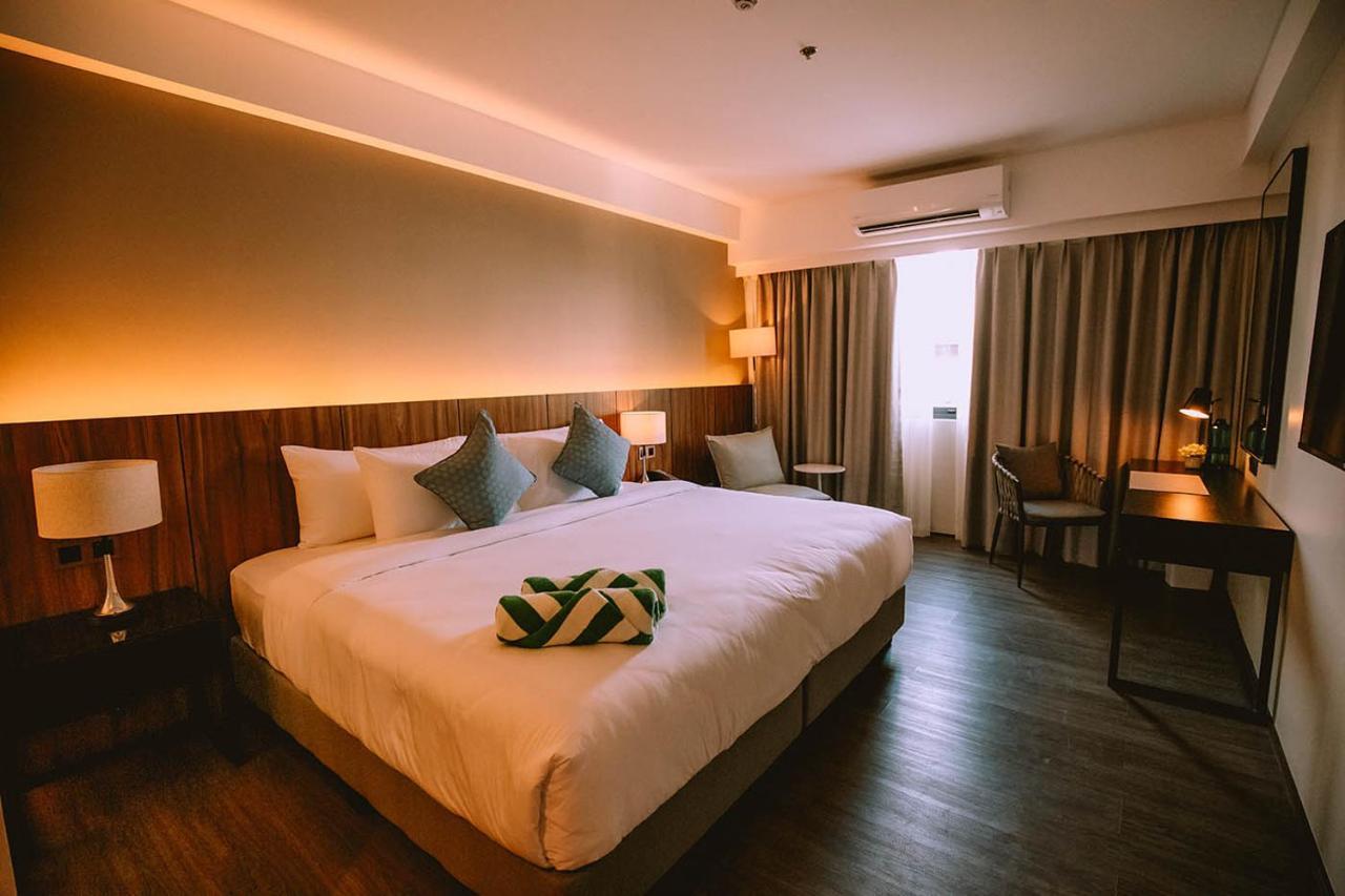 The Maximilian Hotel Cauayan City  Luaran gambar